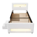 **Lit moderne avec rangement intégré et éclairage LED**
